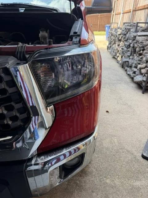 Clear Toyota Tundra headlight after restoration
